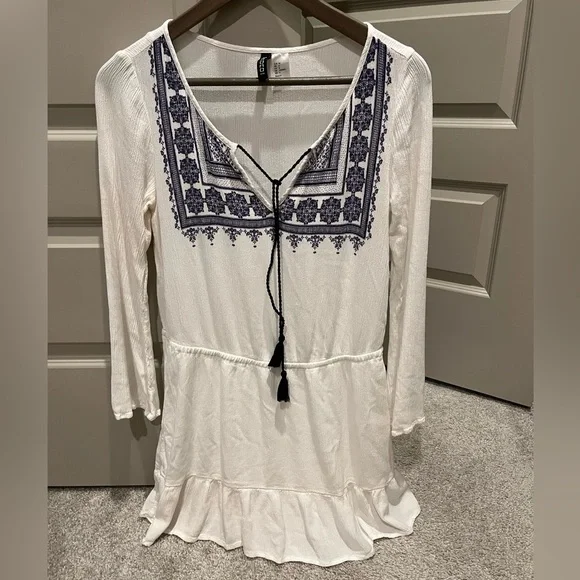 white embroidered dress h&m Lemon Yellow Beads Embroidered Palaazo Dress main image 1